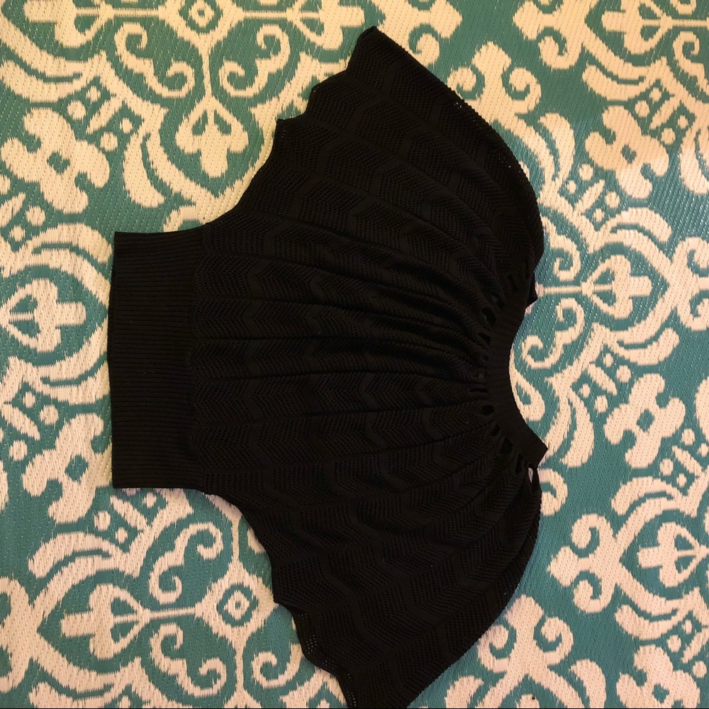 The cue black sweater - Picture 2 of 3